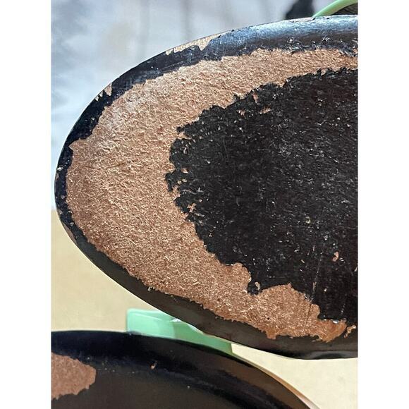 Nicholas Kirkwood Navy Neon Green Patent Leather Heels Pumps Women's Size 38.5/8 - Picture 9 of 11